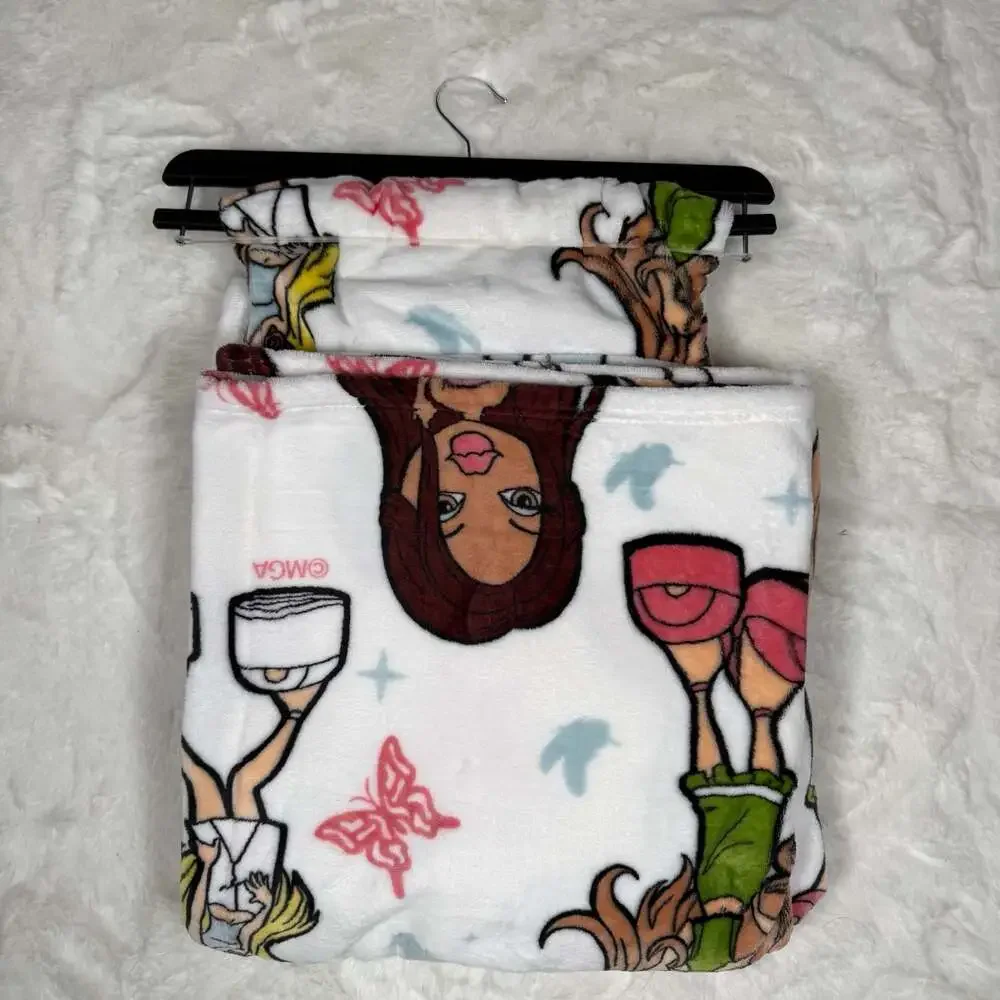 Bratz Soft Plush Throw Blanket